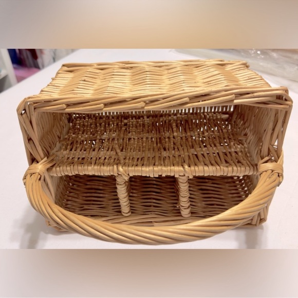 THE BASKET LADY Wicker Picnic Caddy Kitchen Cutlery Napkin Wooden Basket - Picture 7 of 15